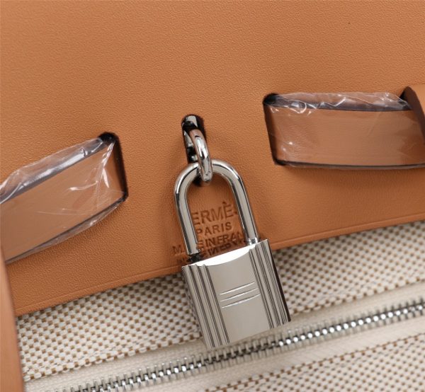 5 hermes buckle lock shape striped beige silver toned hardware bag for women womens handbags shoulder bags 108in30cm 2799 1955
