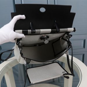 6 hermes buckle lock shape striped silver toned hardware bag for women womens handbags shoulder bags 108in30cm 2799 1956