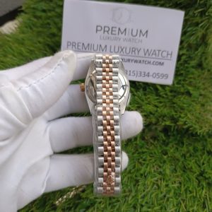 12 rolex lady datejust 31mm two tone rose gold roman dial wimbledon jubilee wrist watch