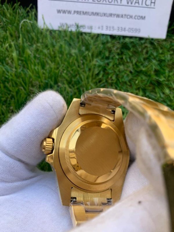 6 rolex submariner date yellow gold blue 40mm dial ceramic bezel oyster bracelet 116618lb