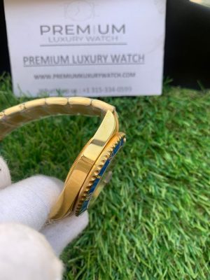 7 rolex submariner date yellow gold blue 40mm dial ceramic bezel oyster bracelet 116618lb