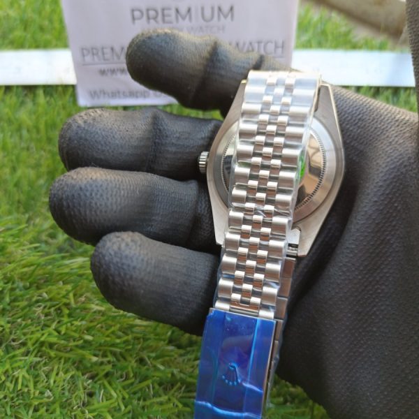 5 rolex datejust 41mm blue dial fluted bezel white gold jubilee mens watch
