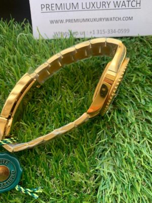 6 rolex submariner date yellow gold 40mm black dial ceramic bezel oyster bracelet 116618ln