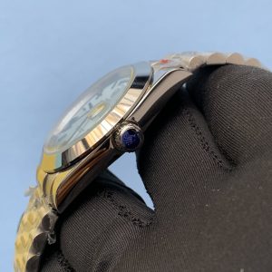 6 new rolex daydate 40mm smooth bezel ice blue roman dial president bracelet 1