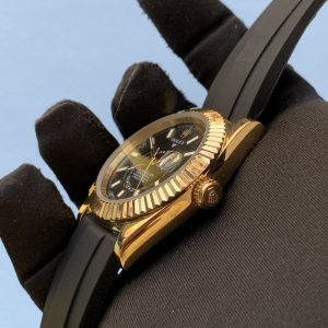 2 rolex skydweller 42mm yellow gold black dial rubber strap 326238 watch