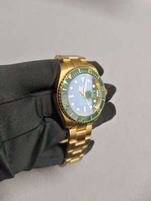 4 rolex submariner date yellow gold 40mm green dial amp ceramic bezel oyster bracelet 116618ln