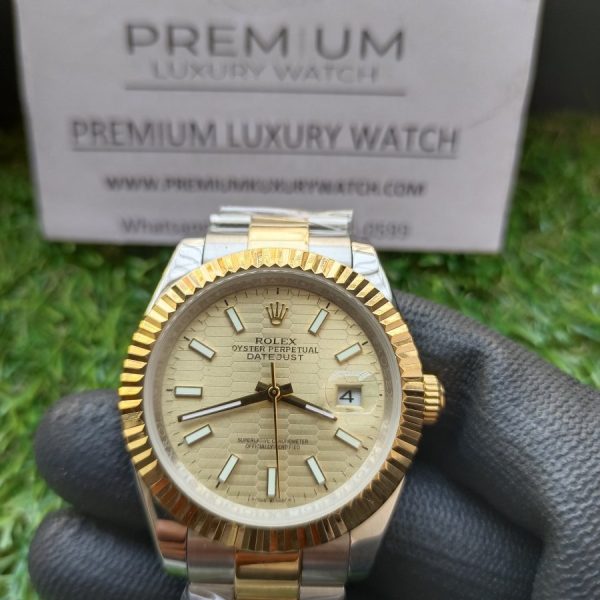 7 rolex datejust 126333 golden fluted motif dial stainless steel and yellow gold oyster bracelet watch