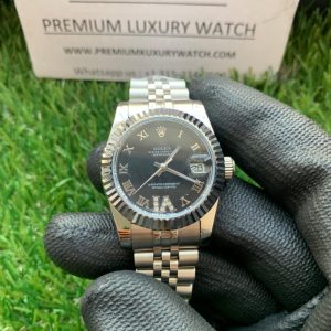 8 rolex lady datejust 31mm stainless steel black roman dial oyster perpetual jubilee bracelet watch