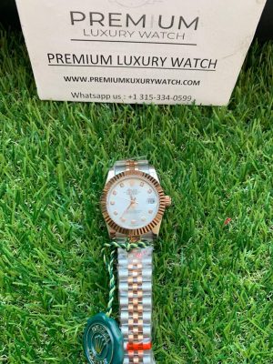 7 rolex lady datejust 31mm rose goldsteel dial with diamond marker silver dial oyster perpetual watch