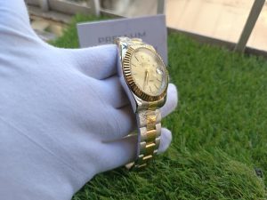 10 rolex steel and yellow gold rolesor datejust 41mm fluted bezel champagne index dial oyster bracelet