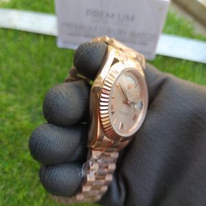 2 rolex daydate 40mm everose gold white roman dial president bracelet mens watch