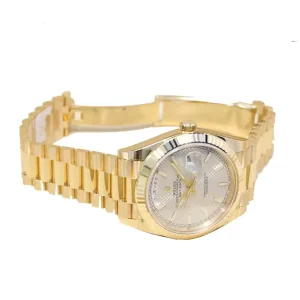 1 rolex daydate 40mm yellow gold silver diagonal motif index dial fluted bezel president bracelet 228238