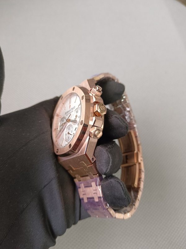 audemars piguet royal oak chronograph silver toned dial 42mmrose gold watch 7 900x1200 1