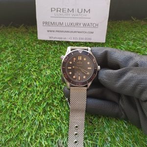 2 omega seamaster diver 300m bond 007 mesh band 42mm mans wrist watch