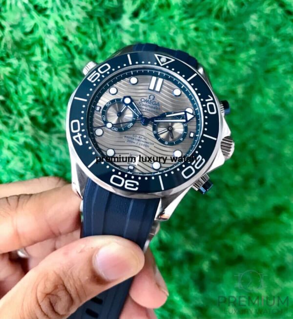 4 omega seamaster diver 300m chronograph masterchronometer 42mm grey chronograph blue rubber strap for mens watch