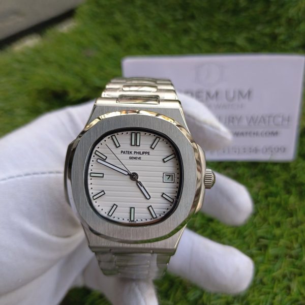10 patek philippe nautilus white dial 40mm mens watch 5711