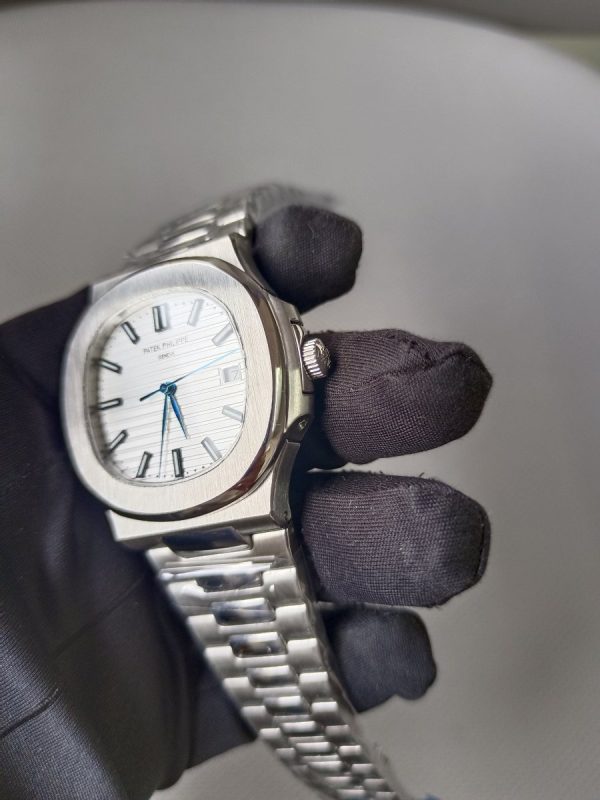 7 new patek philippe nautilus white dial blue 40mm mens wrist watch 5711