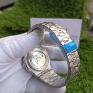 10 new patek philippe nautilus white dial blue 40mm mens wrist watch 5711