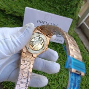 8 patek philippe nautilus red dial diamond rose gold automatic mens watch 57111r001 1