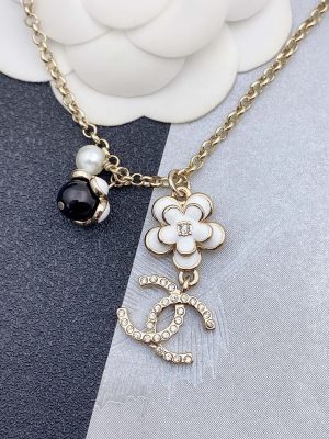 8 chanel necklace 2799 3
