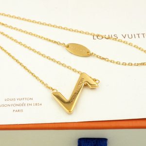 Louis Vuitton Necklace   2799
