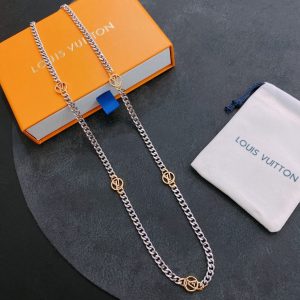 2 lv chain necklace silver for women 2799