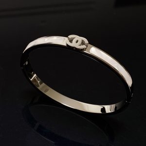 1 chanel gloss bracelet 2799 2