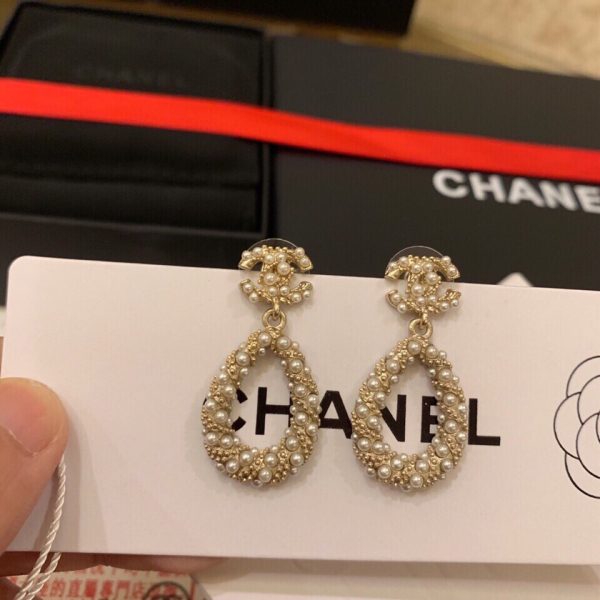 12 chanel earrings 2799 11