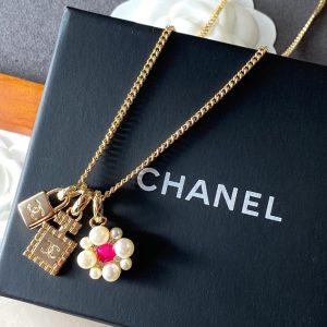 4-Chanel handbag Necklace   2799