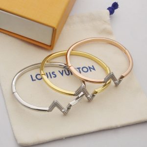 2-Louis Vuitton Volt Upside Down Bracelet   2799