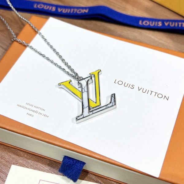 1 louis vuitton necklace 2799 7