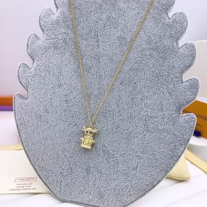 12 cartoon figure pendant necklace gold tone for women 2799