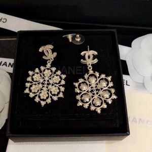 2 snowflakes earrings gold tone for women 2799