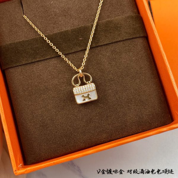 8 amulettes constance necklace gold tone for women 2799