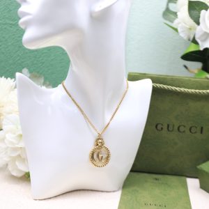 3 lion head necklace gold tone for women 2799
