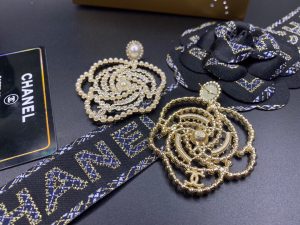 7 big camellia pearl earrings gold tone for women 2799
