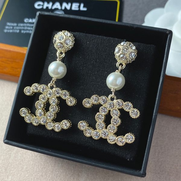 6 double c earrings gold for women 2799