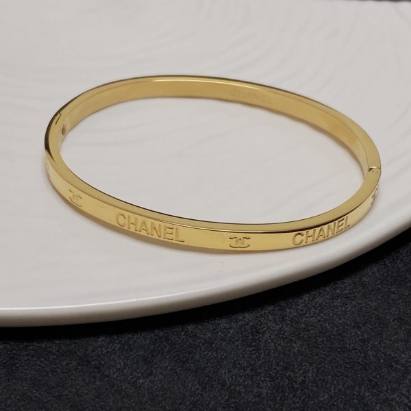 8 strap bracelet gold for women 2799