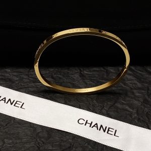 14 strap bracelet gold for women 2799