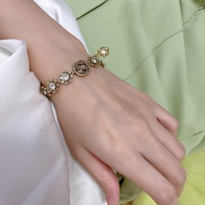 8 seiko bracelet gold for women 2799