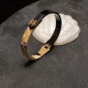 3 cc bracelet gold for women 2799