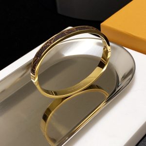 5 letter bracelet gold for women 2799