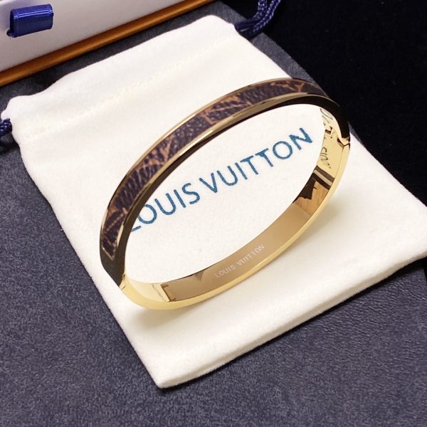 10 letter bracelet gold for women 2799