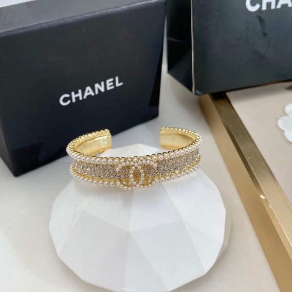 Pearls Bracelet Gold For Women   2799