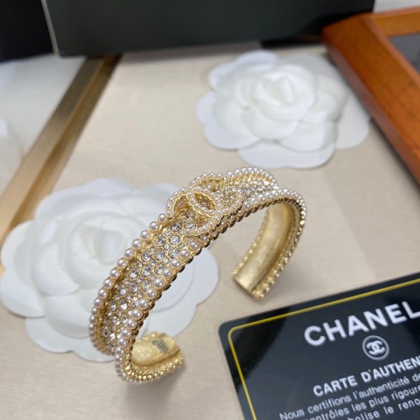 9 pearls bracelet gold for women 2799