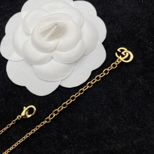3 bee necklace gold for women 2799