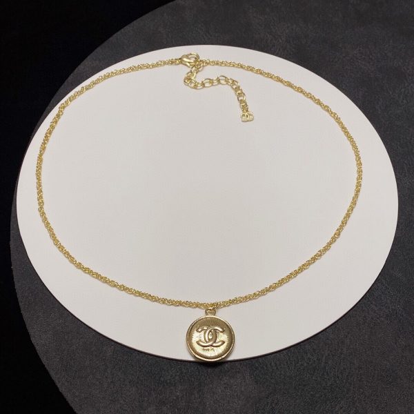 38 cc necklace gold for women 2799