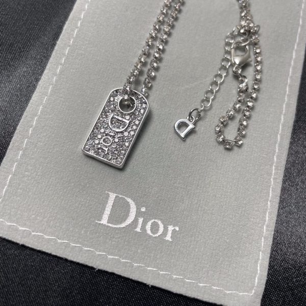 3 letter necklace silver for women 2799