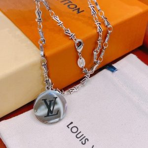 10 lv letter necklace silver for women 2799