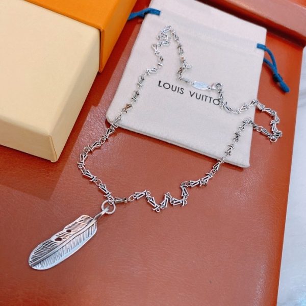 14 leaf necklace silver for women 2799